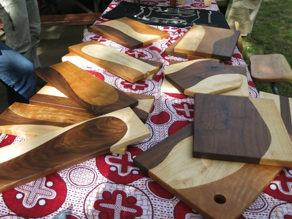 Assorted hardwood cutting boards